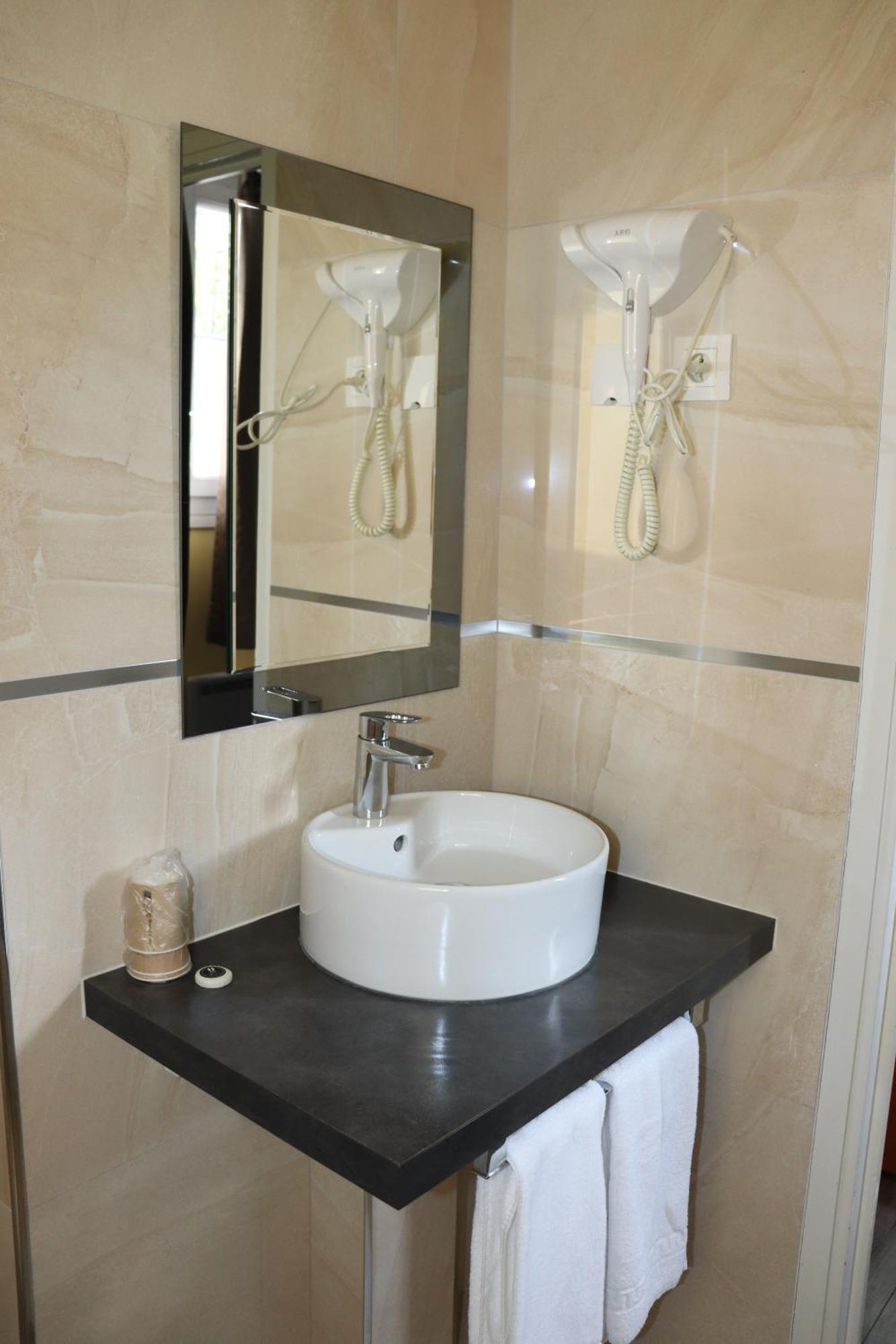 Hotel De France Boulogne-Billancourt Zewnętrze zdjęcie
